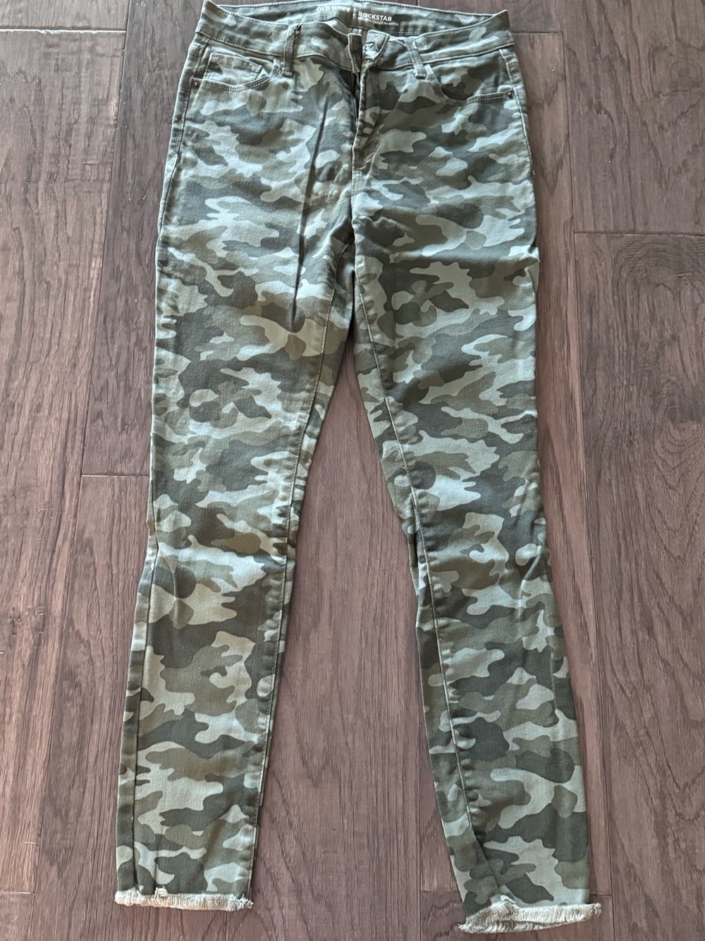 Old Navy Green Camo Rockstar Mid-Rise Jeans